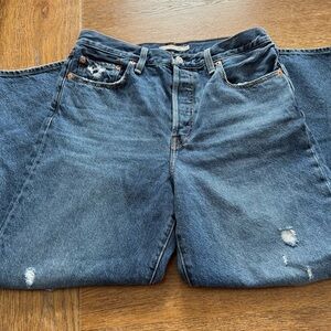 Woma Levi’s jeans